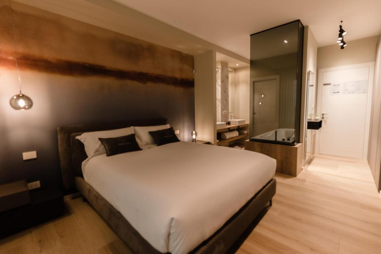 'Tabula Rasa Exclusive Rooms' Bari Esterno foto
