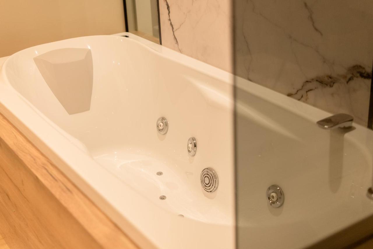 'Tabula Rasa Exclusive Rooms' Bari Esterno foto